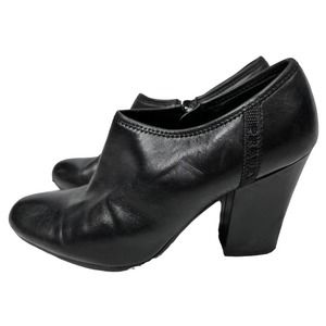 Prada Calfskin Leather Ankle Booties Black size 39 US 8.5